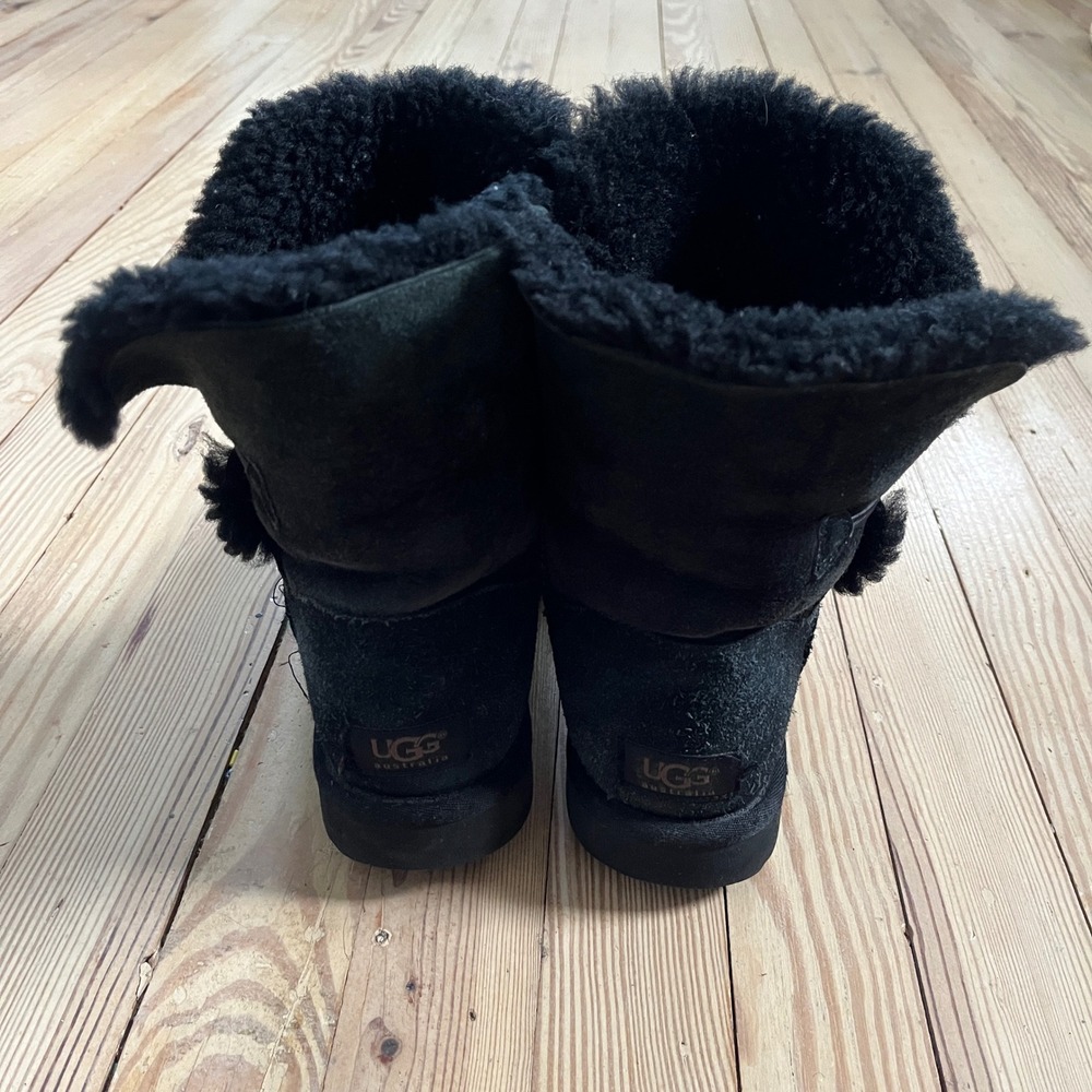 UGG Bailey Button Boots Women Size 7 Black Suede Sheepskin Mid Calf 5803 comfort - Picture 5 of 9